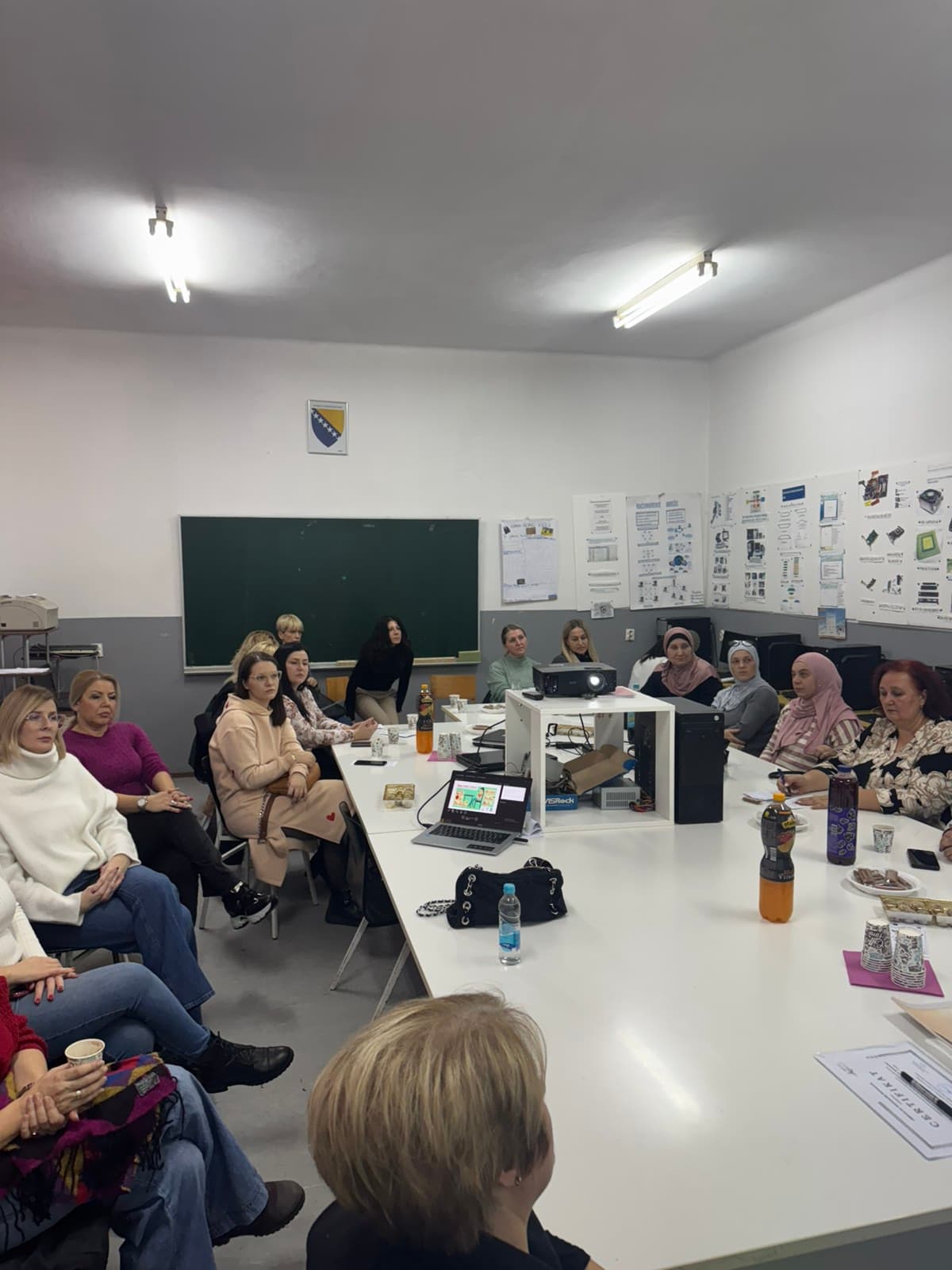 STRUČNI SEMINAR „ULOGA ŠKOLE U PREVENCIJI I ZAŠTITI DJECE OD NASILJA PUTEM INTERNETA“.