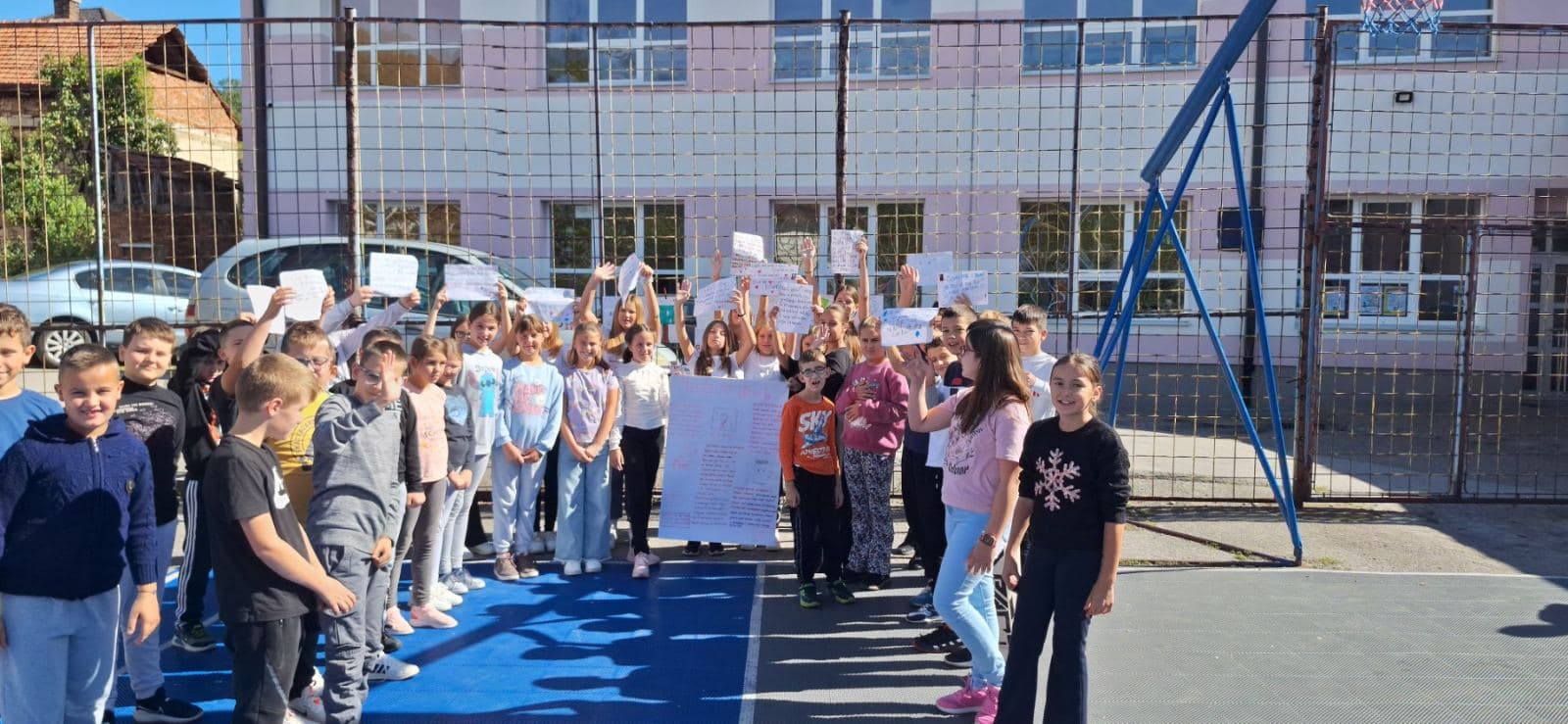 Javna kampanja “Zaštitimo djecu na Internetu od nasilja”